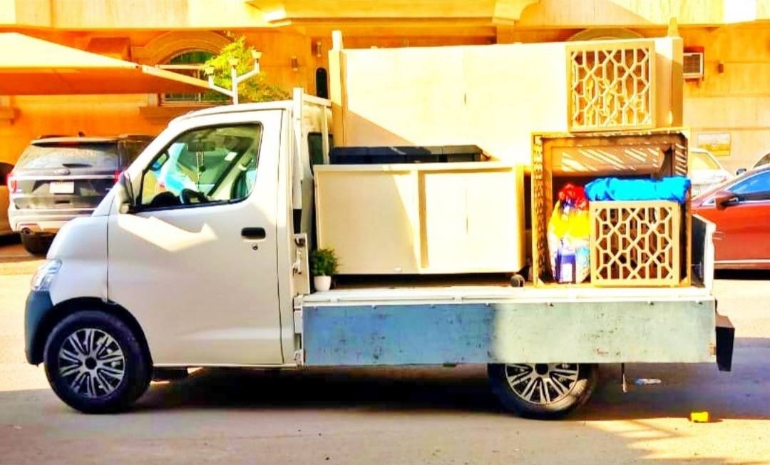 Safe transportation dyna truck